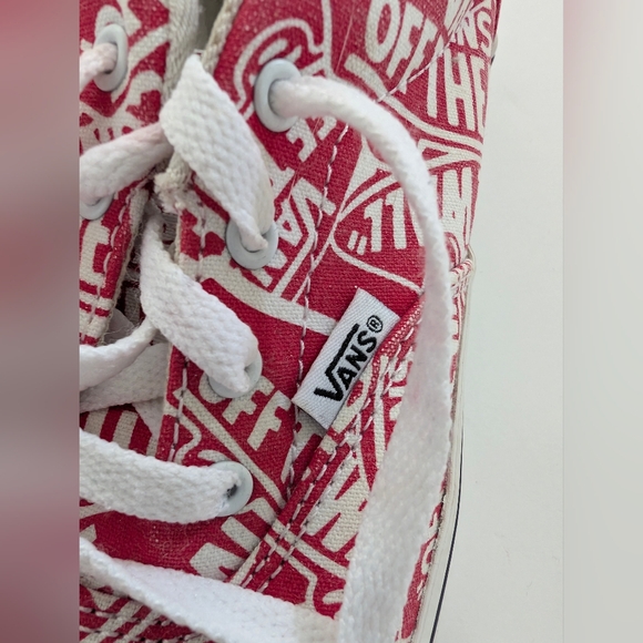 VANS "Off The Wall" Graphic Red and White Skateboard Sneakers For Kids - Picture 6 of 10